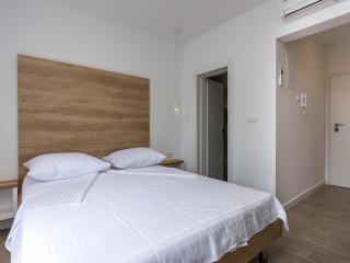 Guest House Petra Trogir Eksteriør bilde