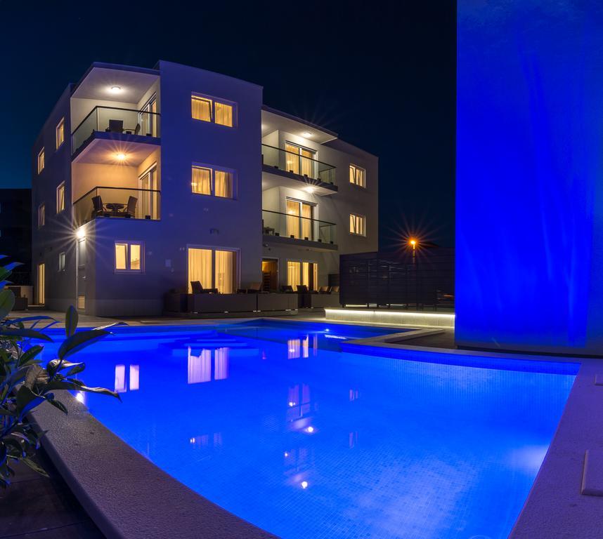 Guest House Petra Trogir Eksteriør bilde